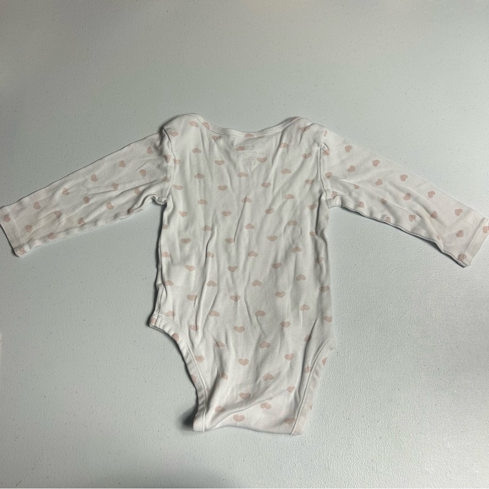 Pink and White Heart Patterned Kids Onesies Set of 2 Size 18 Months - Picture 3 of 7